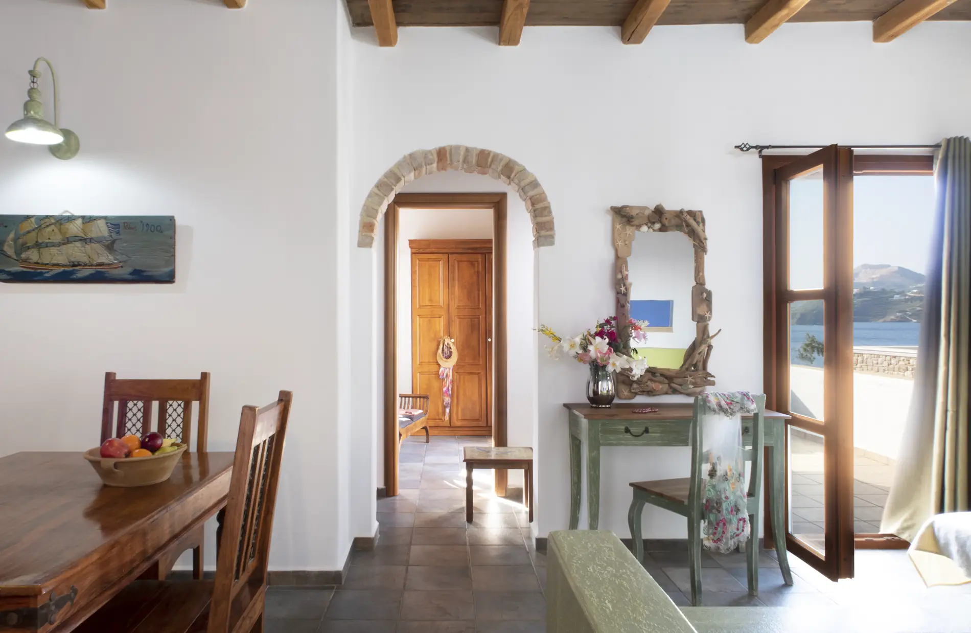 Sea-View Suite - view 4