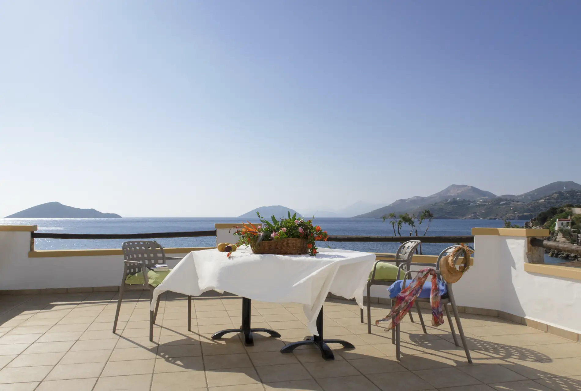 Sea-View Suite - view 8